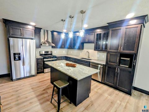 Duplex in Sioux Falls SD 3901 S Caballo Ct Court.jpg