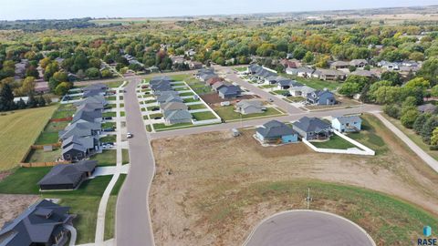  in Brandon SD 1208 S Oakland Cir Circle.jpg
