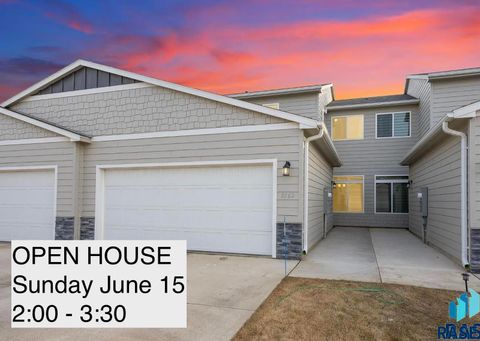 Townhouse in Sioux Falls SD 8162 E Tencate Pl Place.jpg