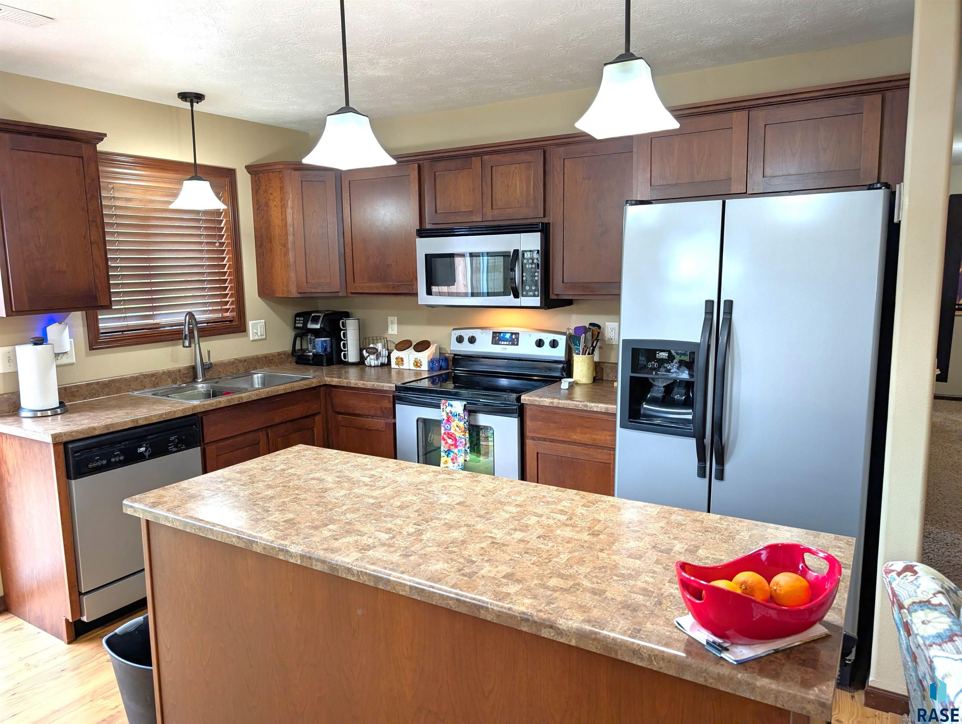Condominium in Sioux Falls SD 6401 S Santa Rosa Cir Circle #A 2.jpg