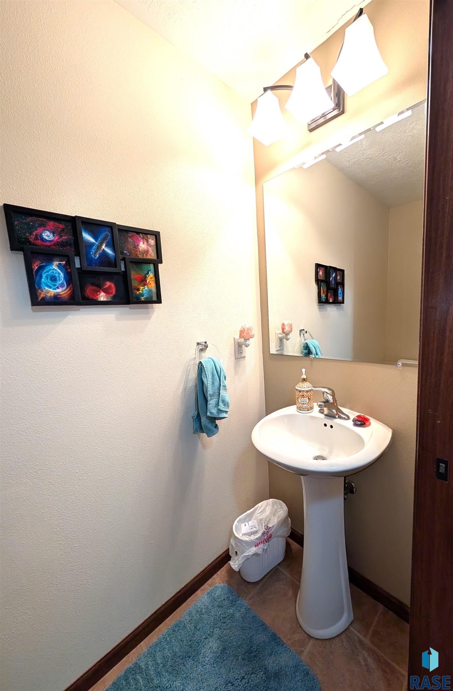Condominium in Sioux Falls SD 6401 S Santa Rosa Cir Circle #A 18.jpg