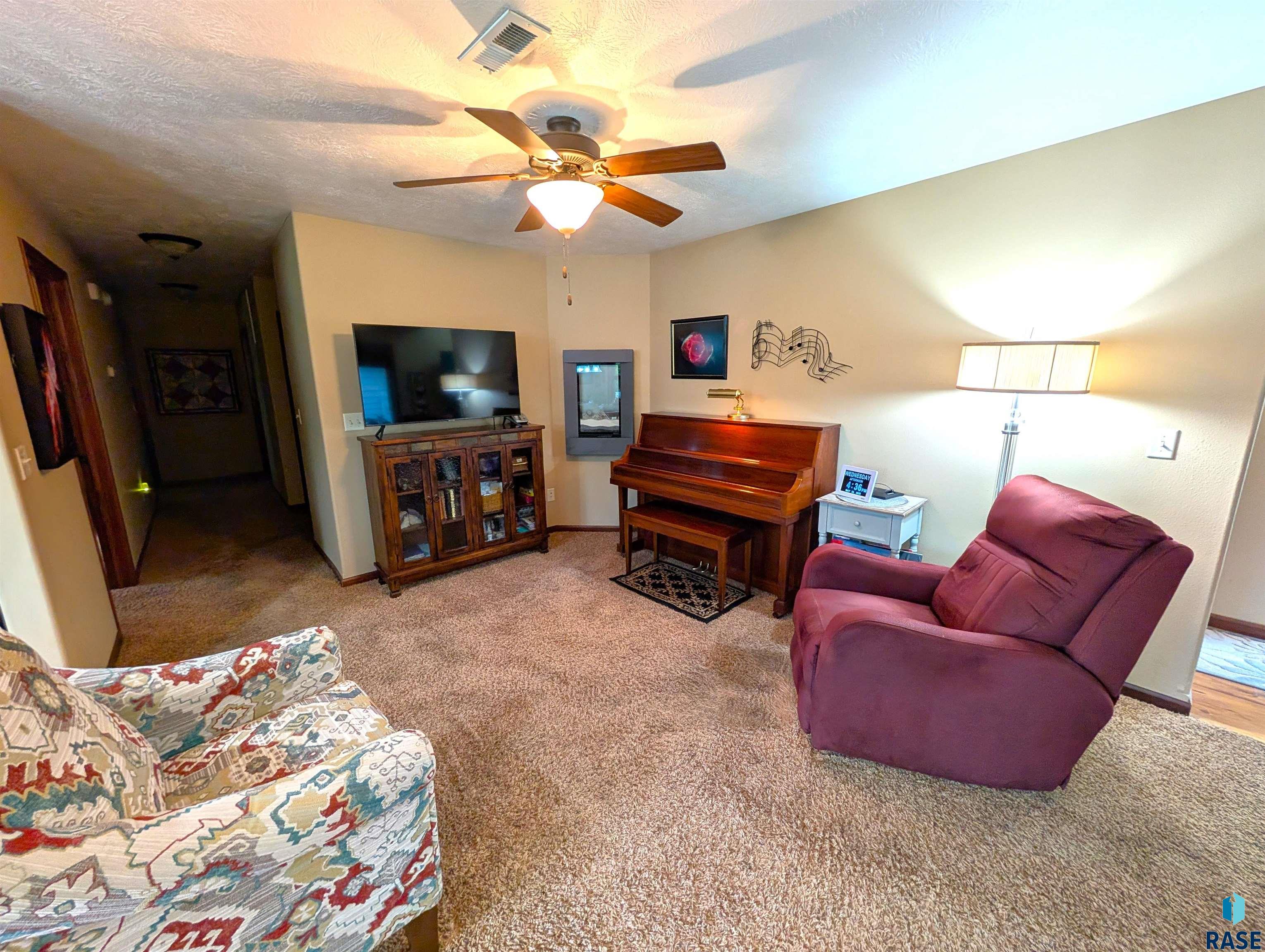 Condominium in Sioux Falls SD 6401 S Santa Rosa Cir Circle #A 9.jpg