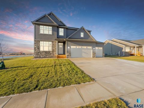 Single Family Residence in Sioux Falls SD 5937 S Hosta Ave Avenue.jpg
