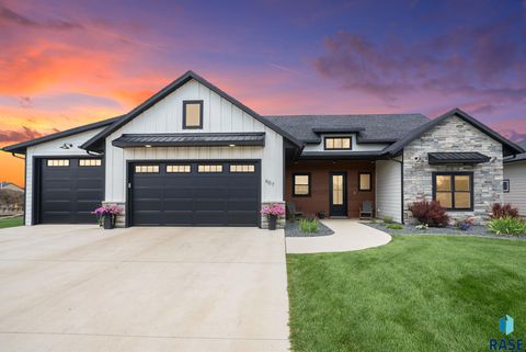 Single Family Residence in Valley Springs SD 907 Sundance St Street.jpg