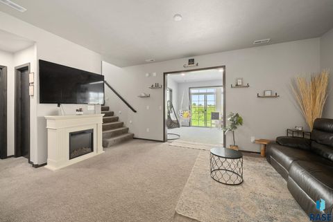 Townhouse in Sioux Falls SD 2554 E Meadowside Pl Place 12.jpg