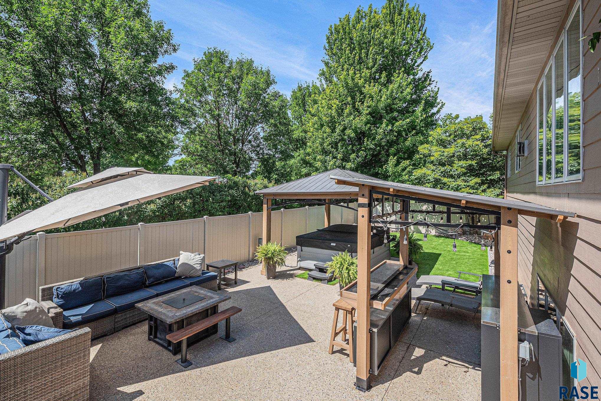 Single Family Residence in Luverne MN 721 Britz Dr Drive 31.jpg