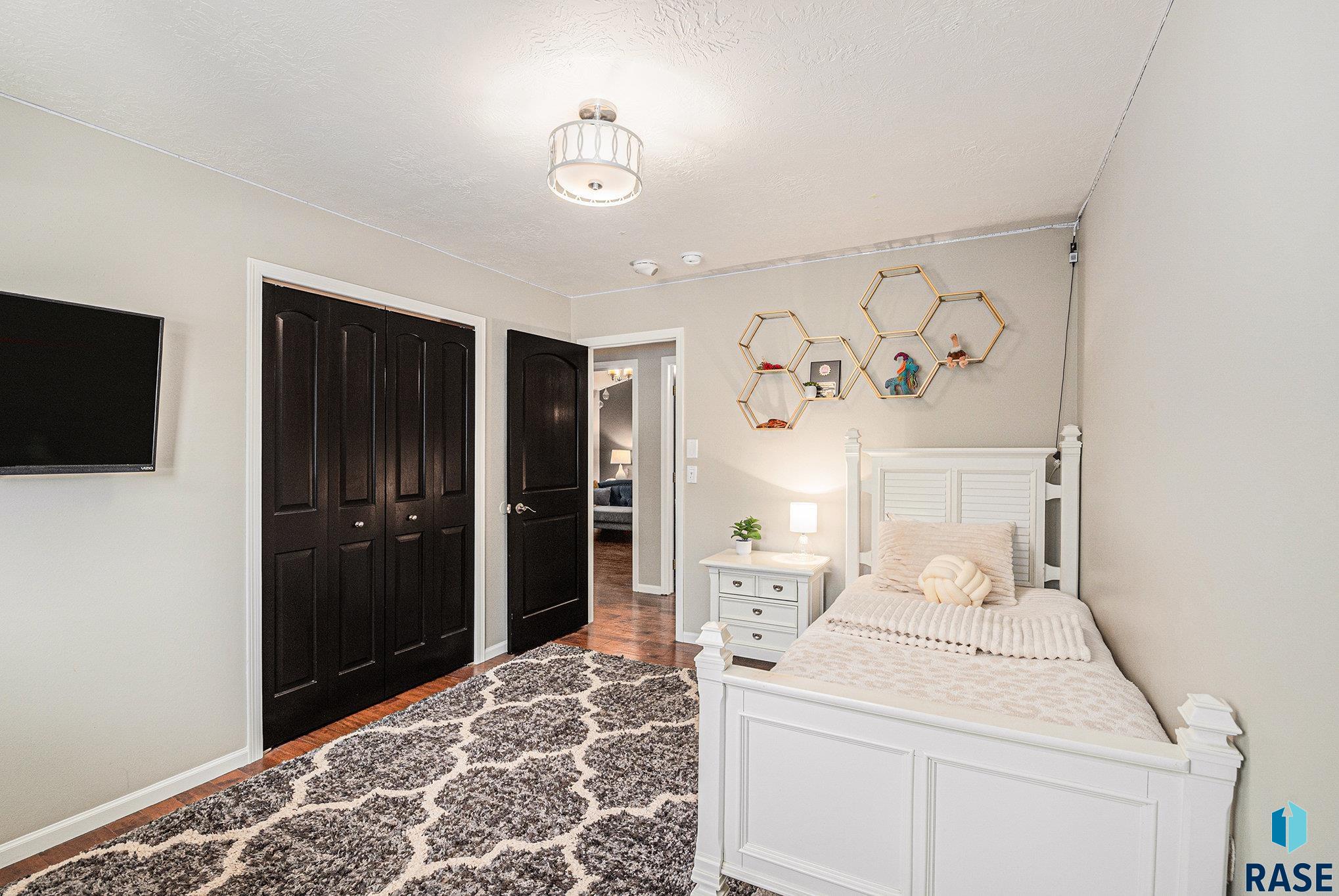 Single Family Residence in Luverne MN 721 Britz Dr Drive 20.jpg