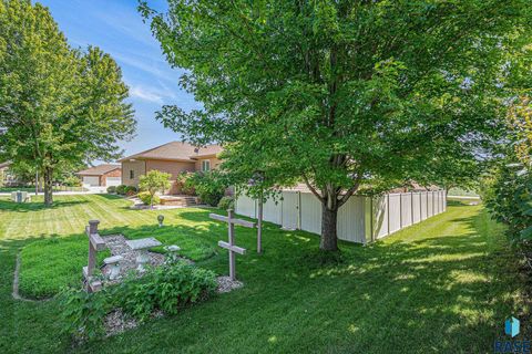 Single Family Residence in Luverne MN 721 Britz Dr Drive 37.jpg