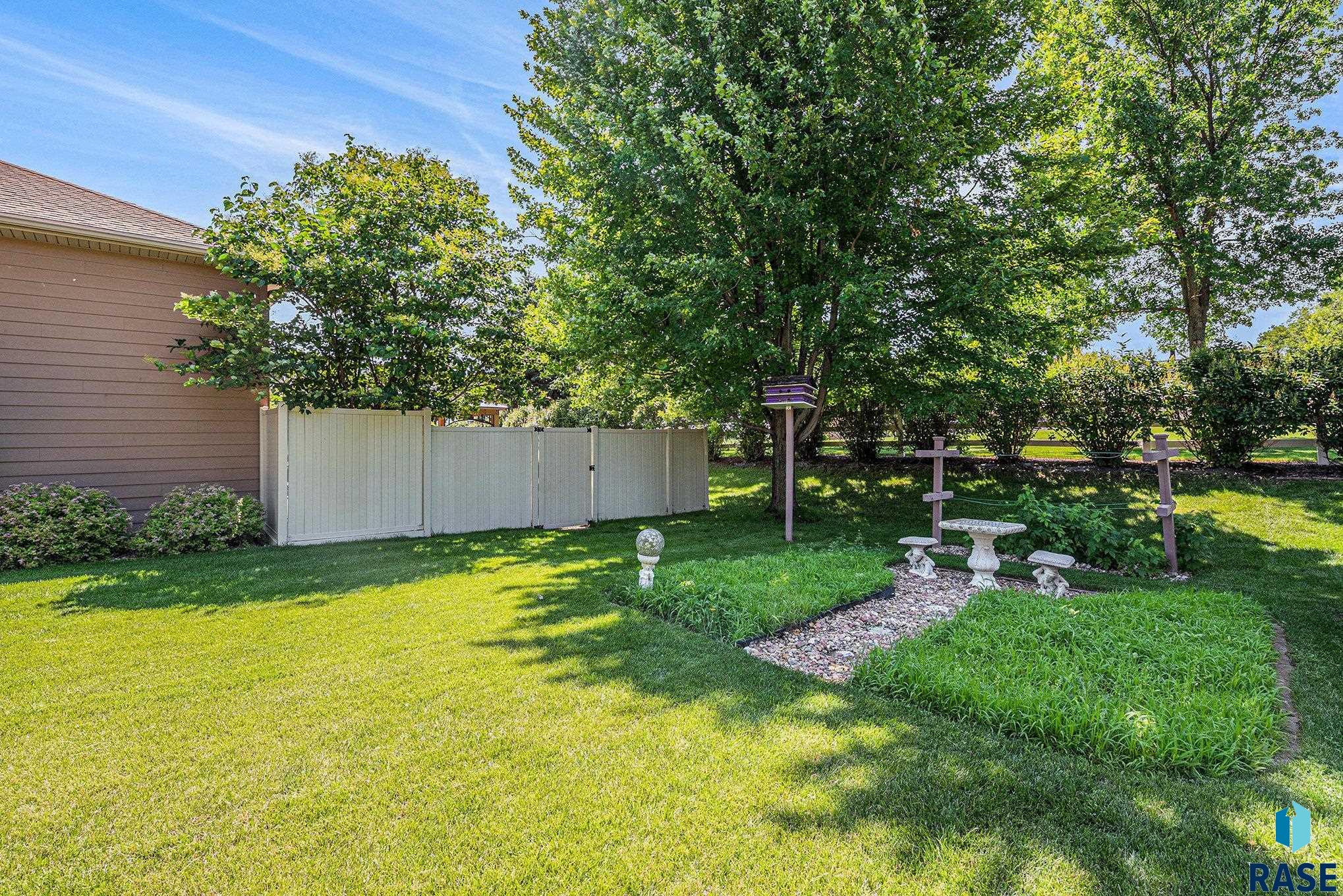 Single Family Residence in Luverne MN 721 Britz Dr Drive 36.jpg