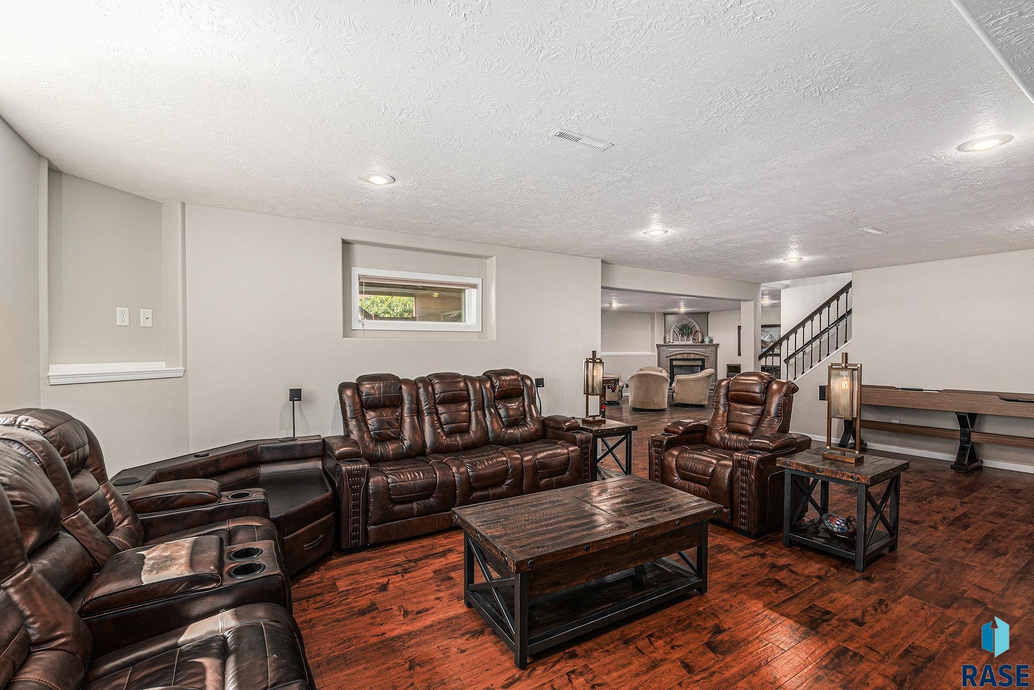 Single Family Residence in Luverne MN 721 Britz Dr Drive 26.jpg