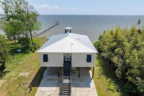 Single Family Residence in Coden AL 12955 Dauphin Island Parkway.jpg
