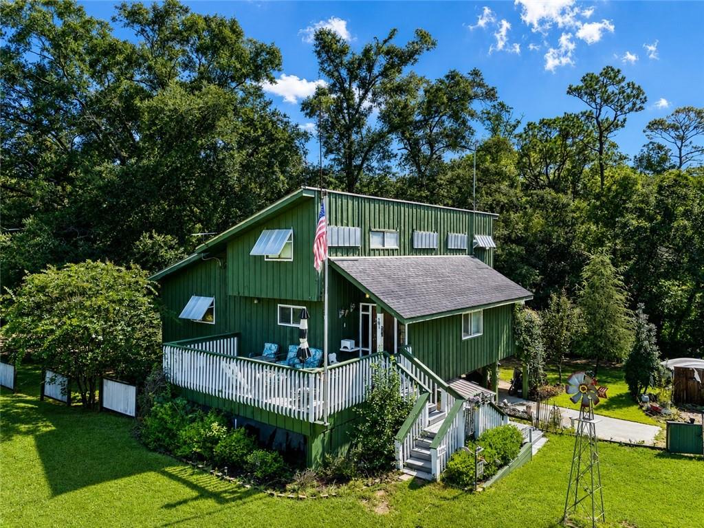 19520 Gunnison Rd, Fairhope, AL 36532