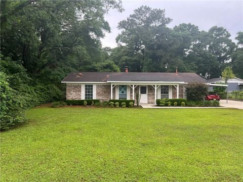 Single Family Residence in Mobile AL 2618 D'iberville Drive.jpg