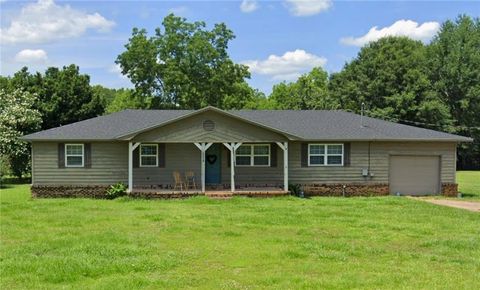 Single Family Residence in Citronelle AL 8350 Grove Park.jpg