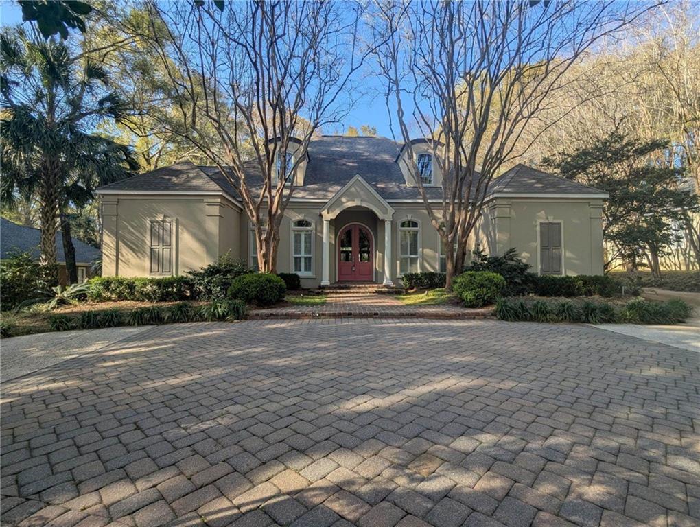 5 Saint Charles Pl, Daphne, AL 36526