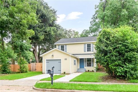 Single Family Residence in Mobile AL 203 Glenwood Street.jpg