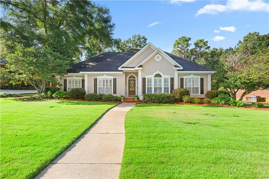 154 Easton Cir, Fairhope, AL 36532