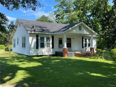 Single Family Residence in Citronelle AL 19805 5th Street.jpg