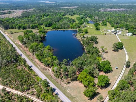 Single Family Residence in Citronelle AL 12950 Beverly Jeffries Highway.jpg