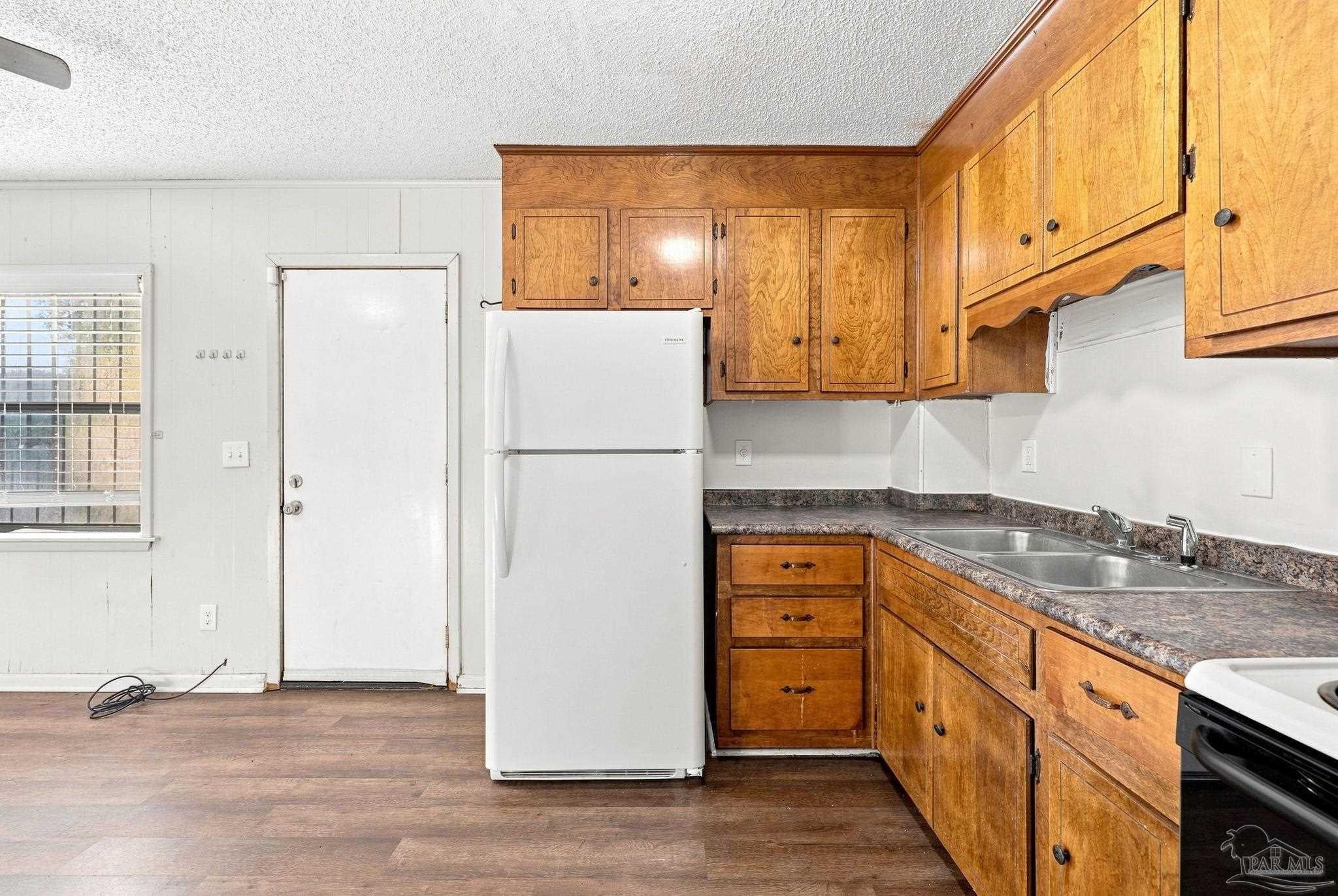 2411 Northeast, Pensacola, FL 32501 photo