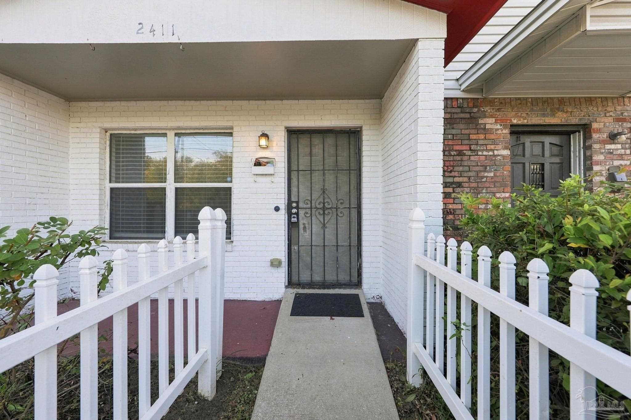 2411 Northeast, Pensacola, FL 32501 photo