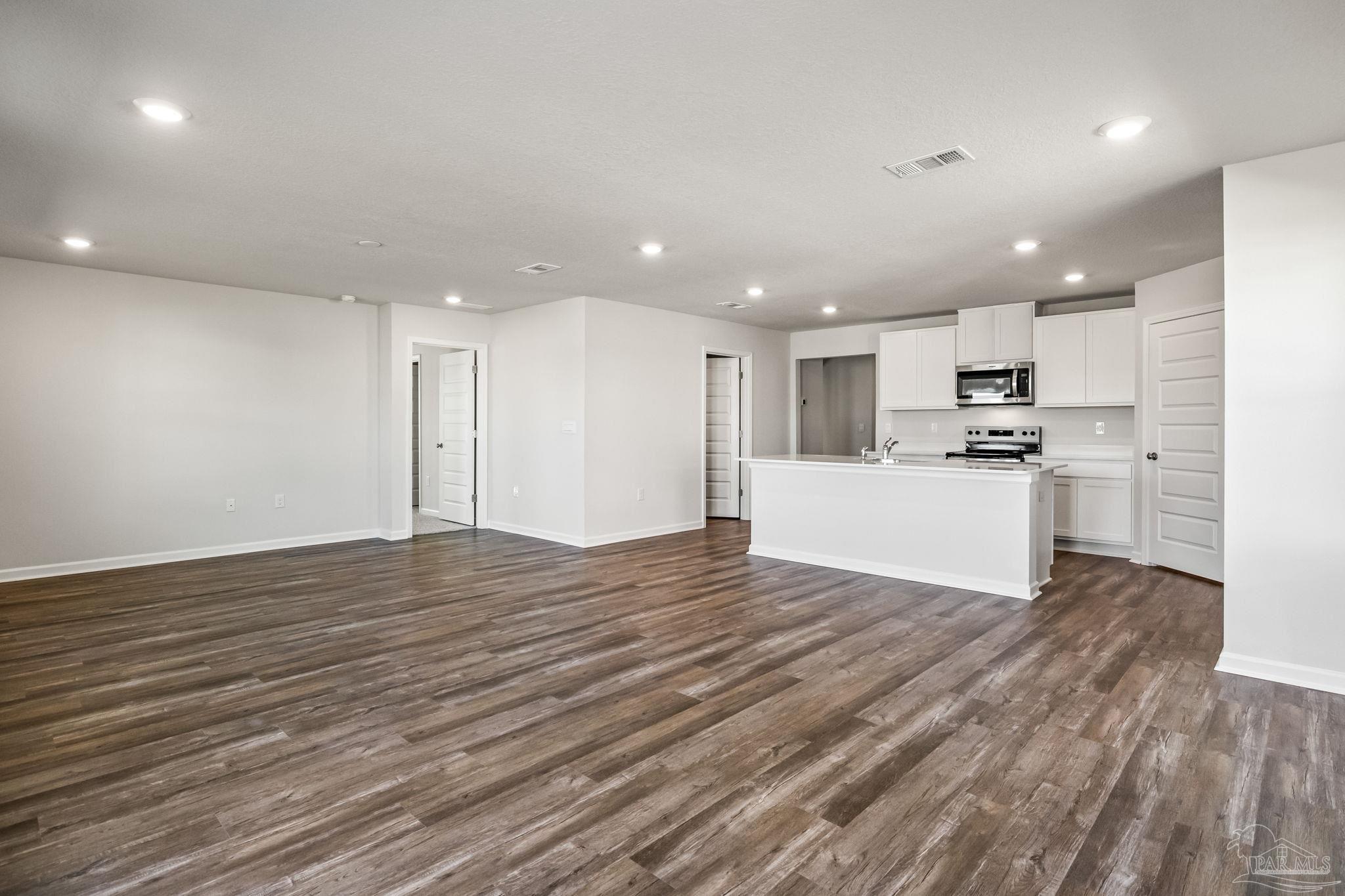 218 Makaira Dr, Cantonment, FL 32533 photo