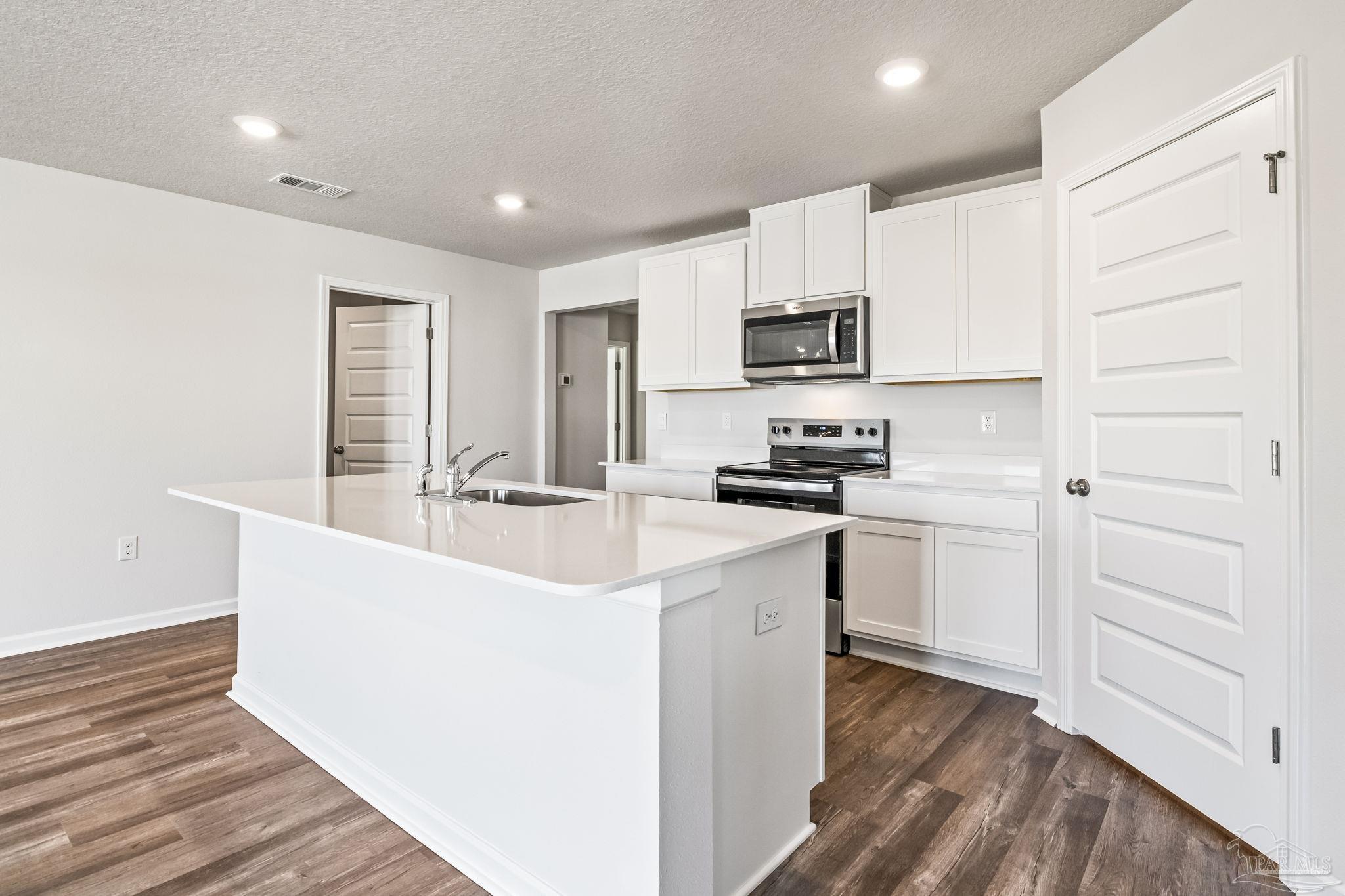 218 Makaira Dr, Cantonment, FL 32533 photo