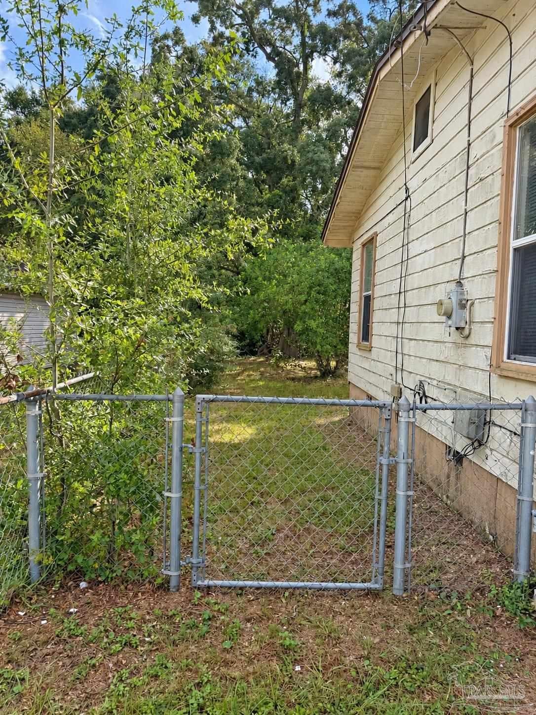 1202 N F St, Pensacola, FL 32501 photo