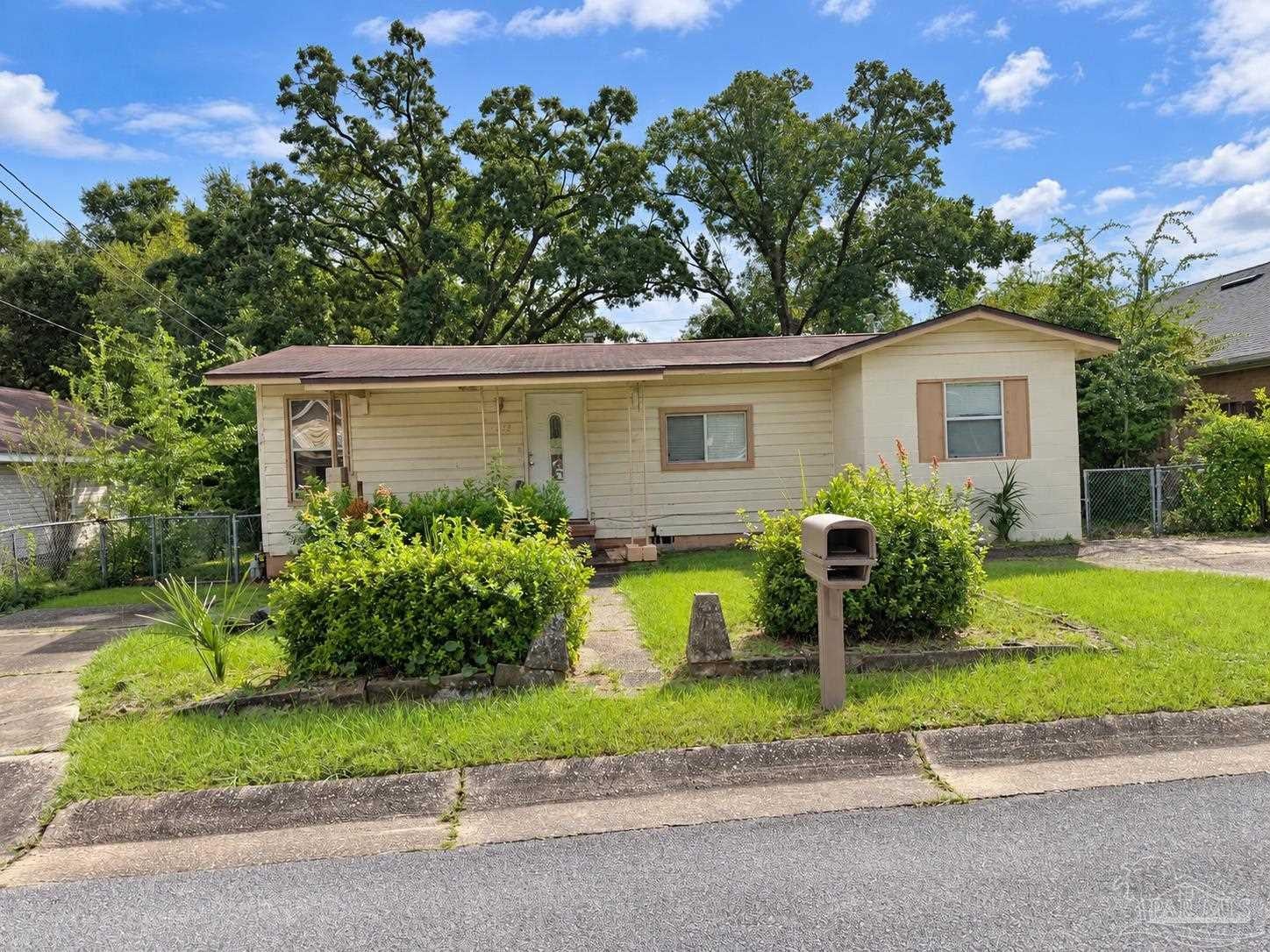 1202 F St, Pensacola, FL 32501