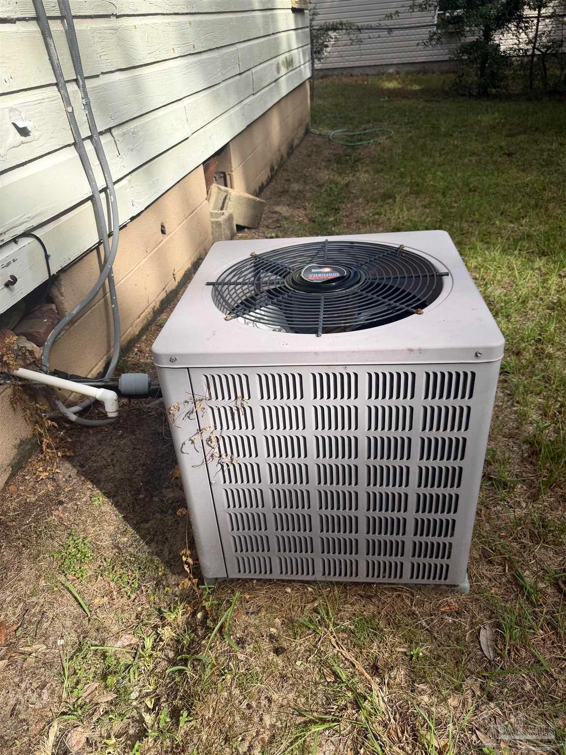 1202 N F St, Pensacola, FL 32501 photo