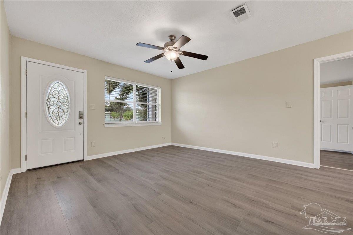 5 Benton Rd, Pensacola, FL 32506 photo