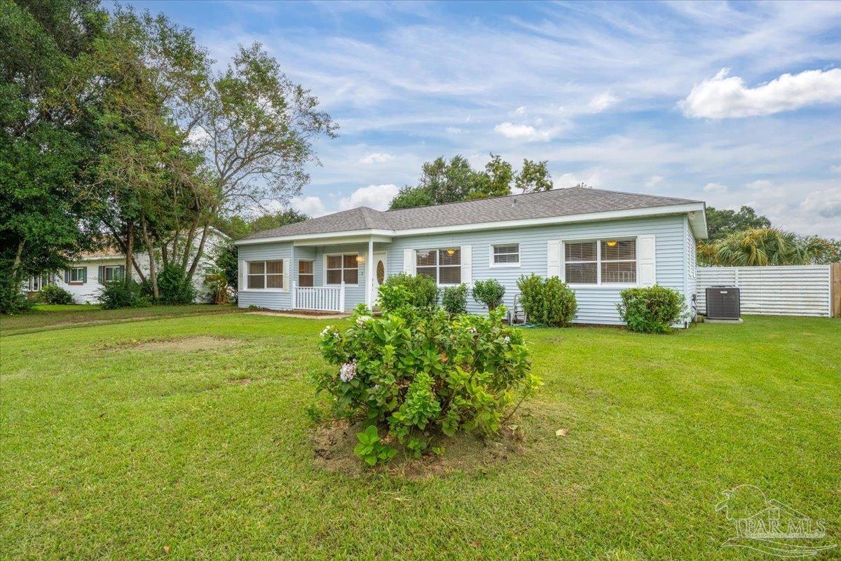 5 Benton Rd, Pensacola, FL 32506 photo