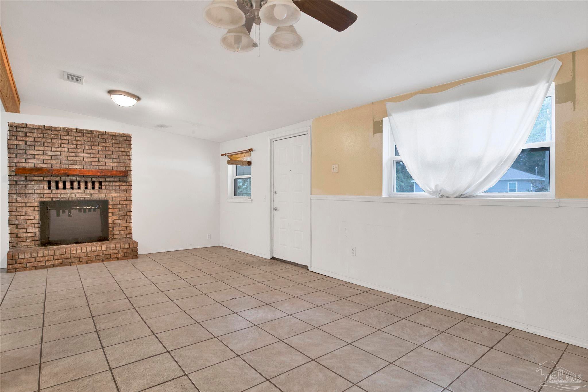 3141 King St, Pensacola, FL 32526 photo