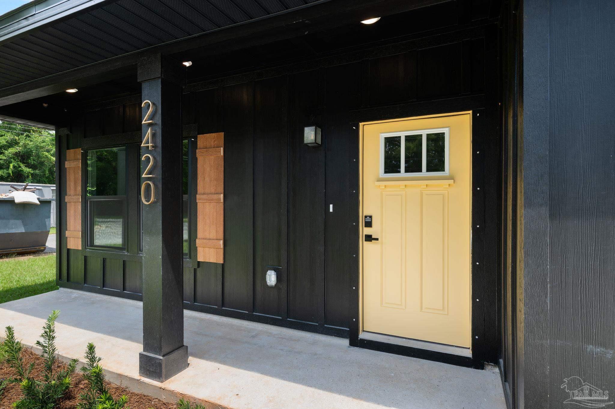 2420 W Blount St, Pensacola, FL 32505 photo