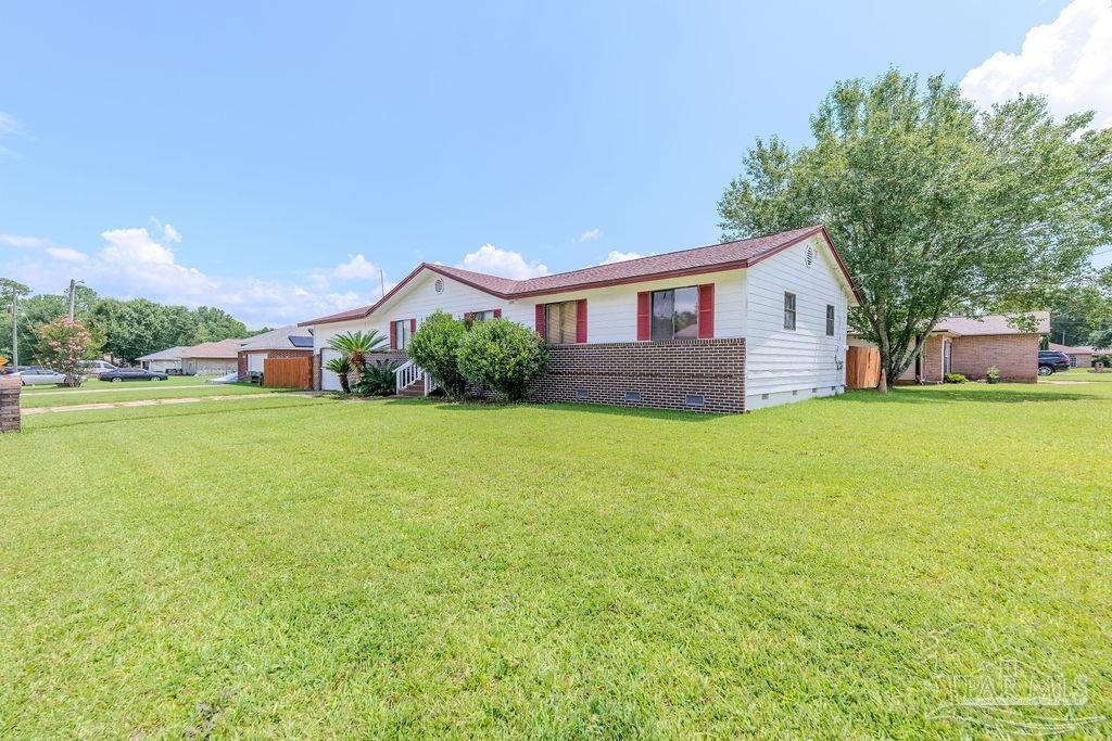 740 Maple Woods Cir, Pensacola, FL 32534 photo