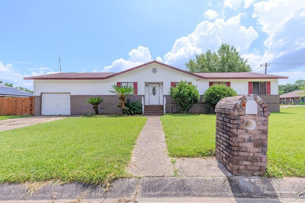 740 Maple Woods Cir, Pensacola, FL 32534