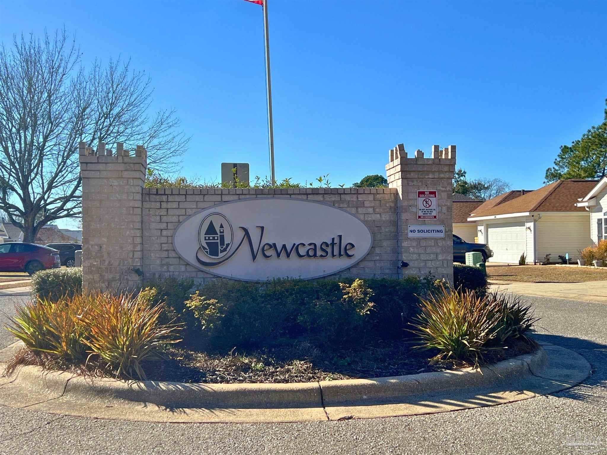 9018 Camelot Pl, Pensacola, FL 32534 photo