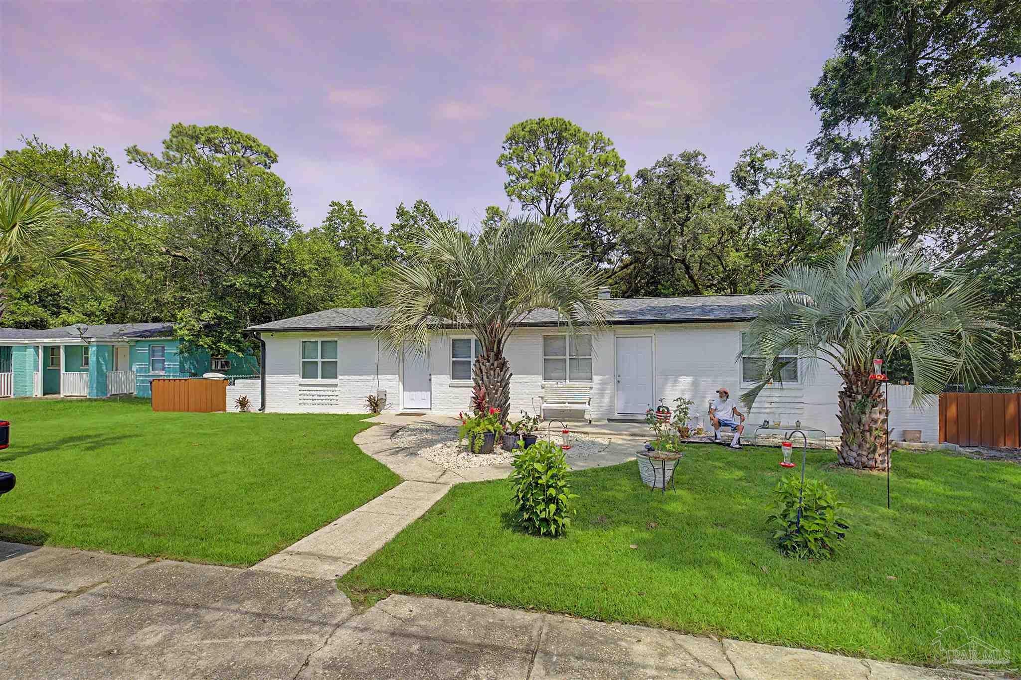 200 Holmes Ave, Pensacola, FL 32507 photo