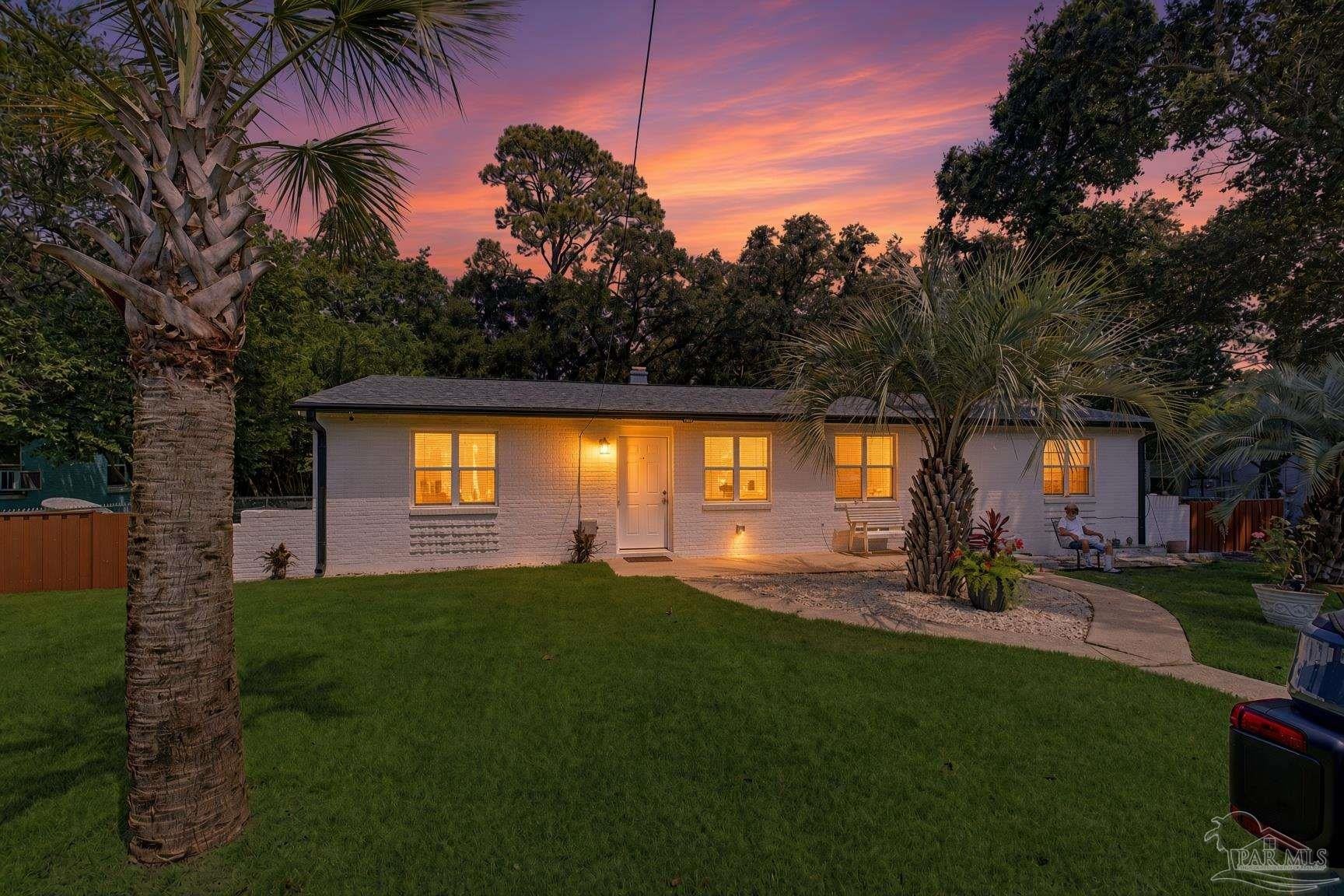 200 Holmes Ave, Pensacola, FL 32507
