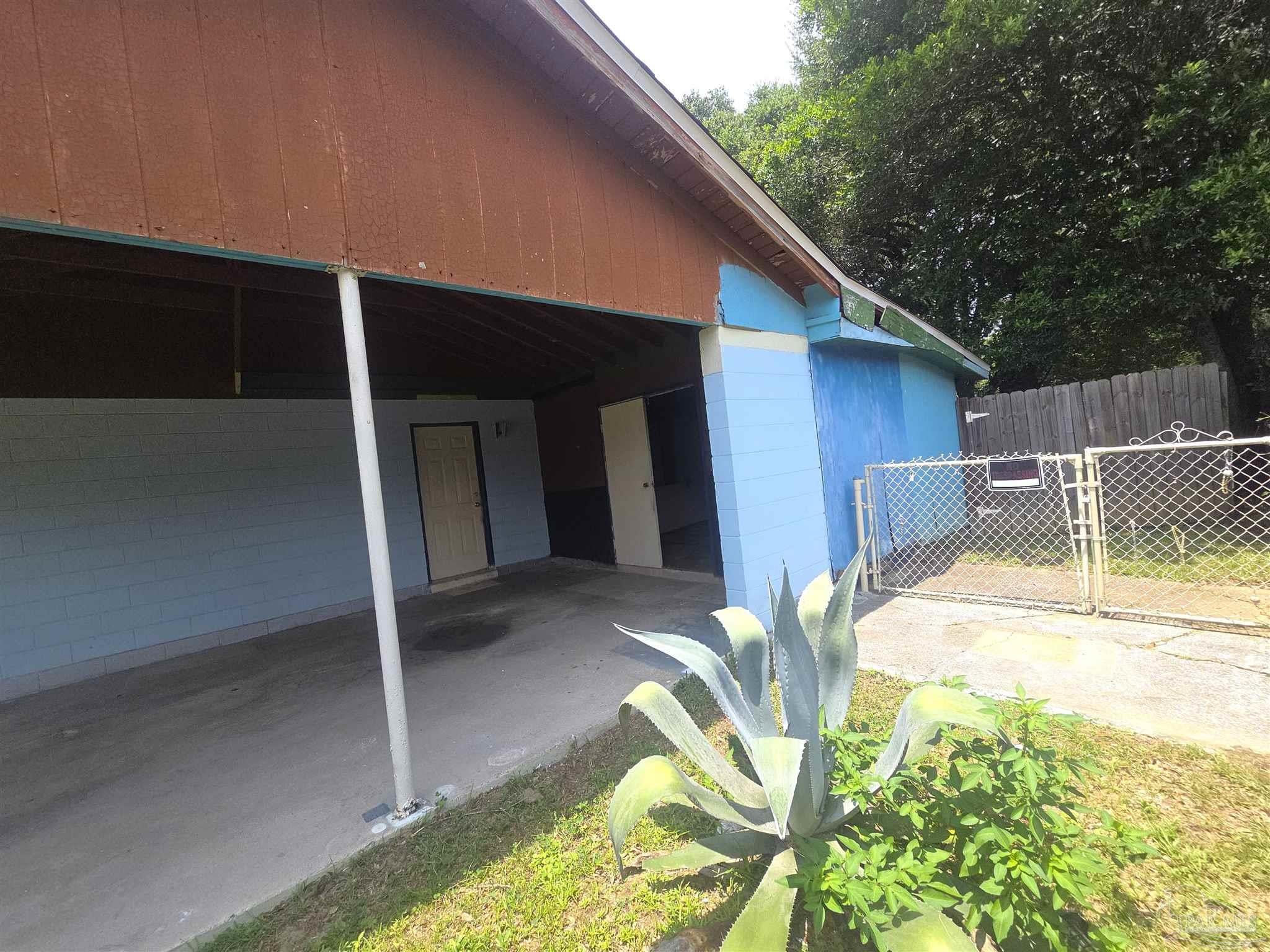 820 Montclair Rd, Pensacola, FL 32505 photo