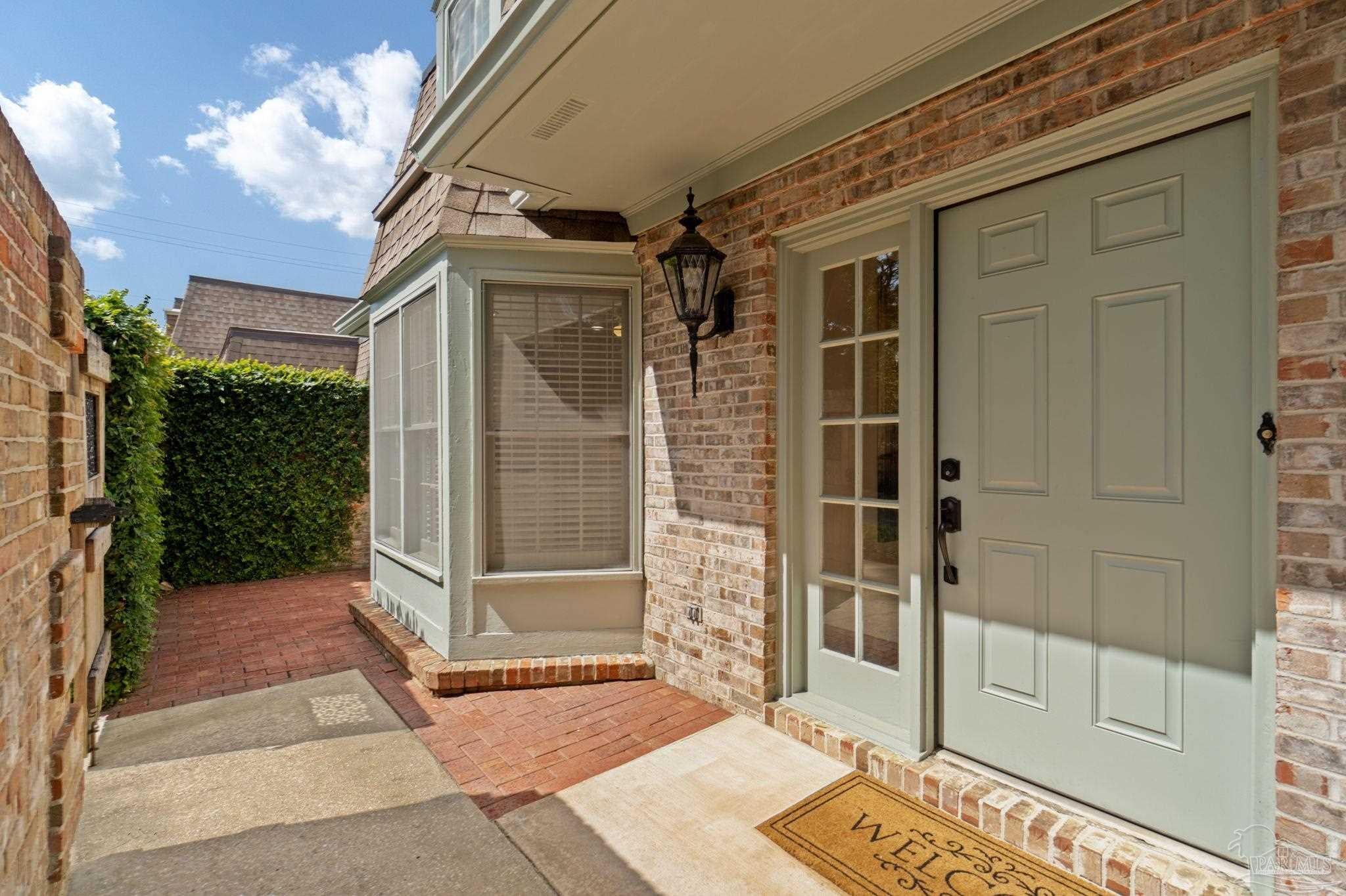 411 Bayshore Dr #B, Pensacola, FL 32507 photo