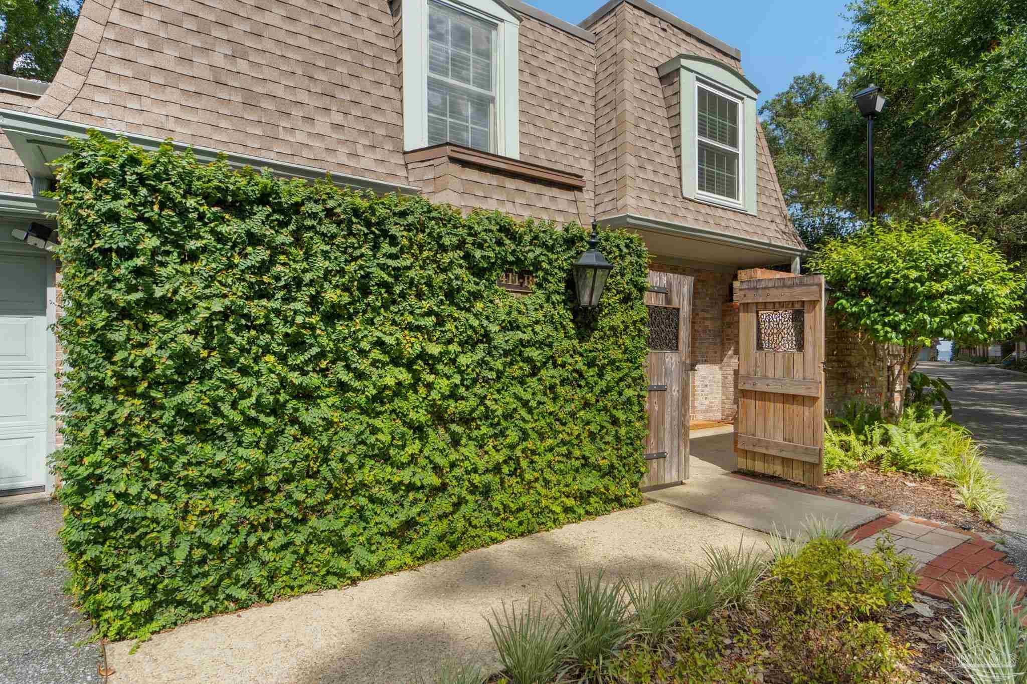 411 Bayshore Dr #B, Pensacola, FL 32507 photo