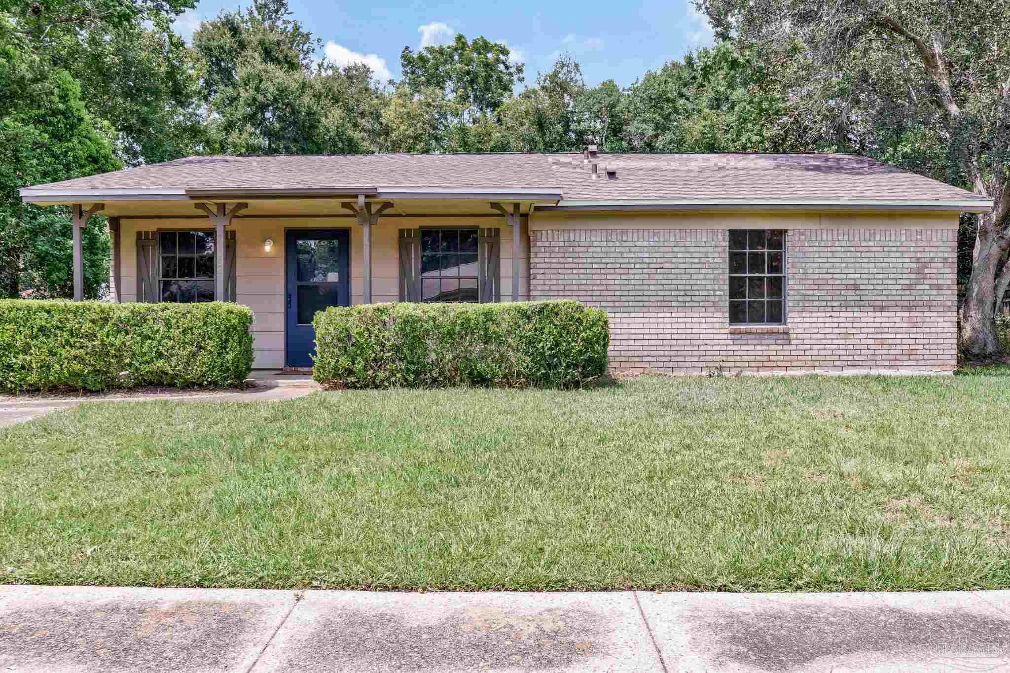 7952 Dartmoor Cir, Pensacola, FL 32514