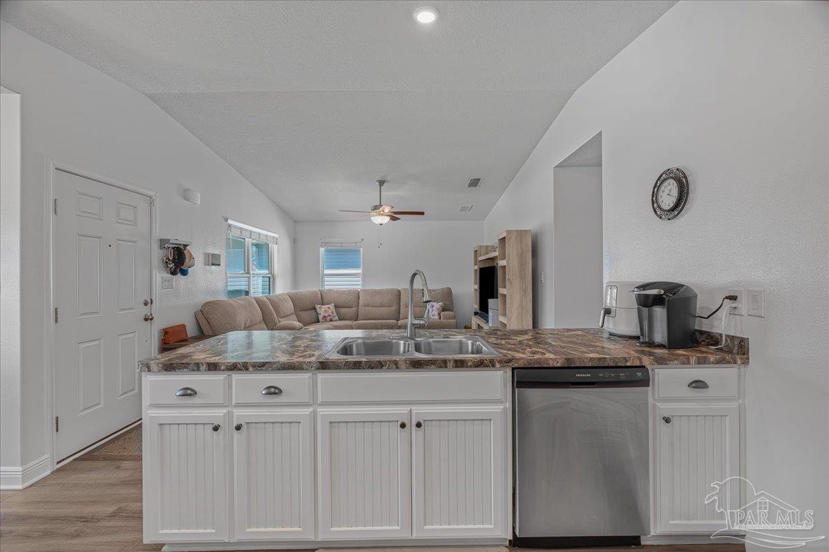6292 Cardinal Cove Ln, Pensacola, FL 32504 photo