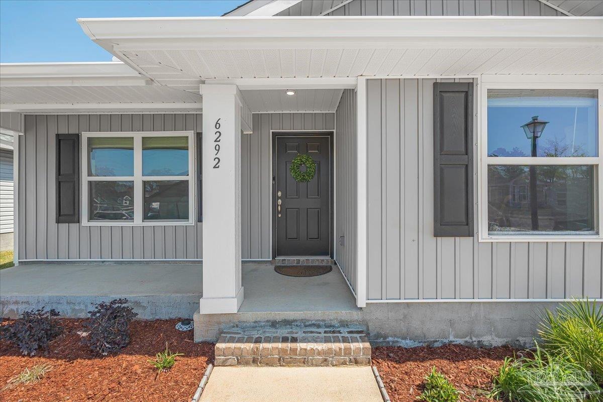 6292 Cardinal Cove Ln, Pensacola, FL 32504 photo