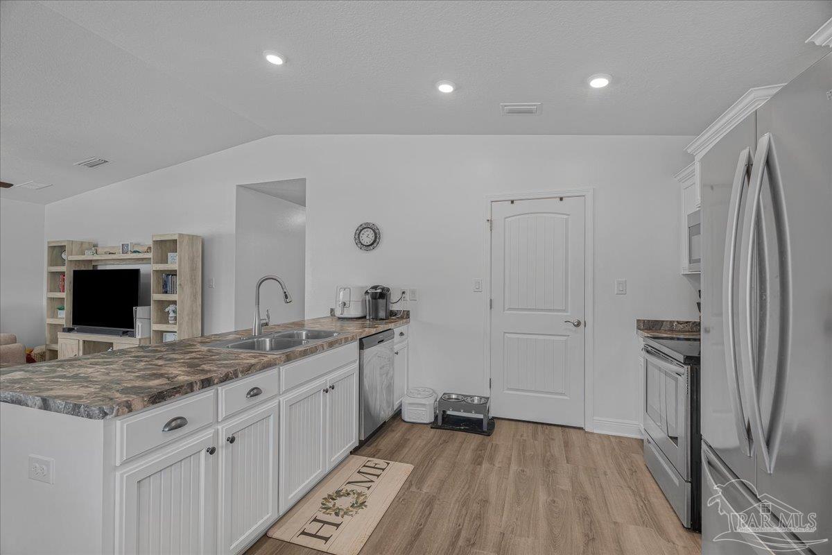 6292 Cardinal Cove Ln, Pensacola, FL 32504 photo