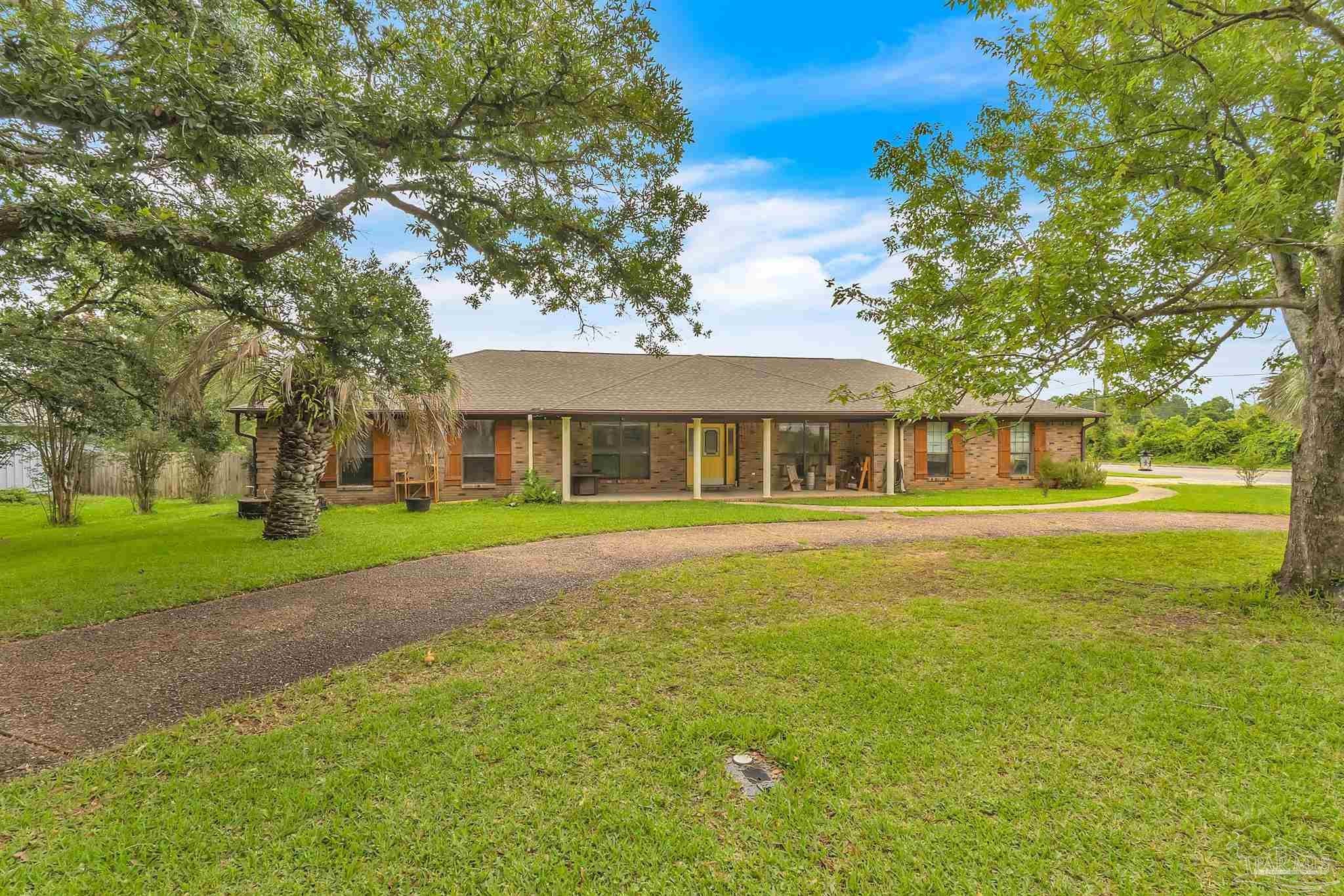 5700 Avenida Marina, Pensacola, FL 32504 photo