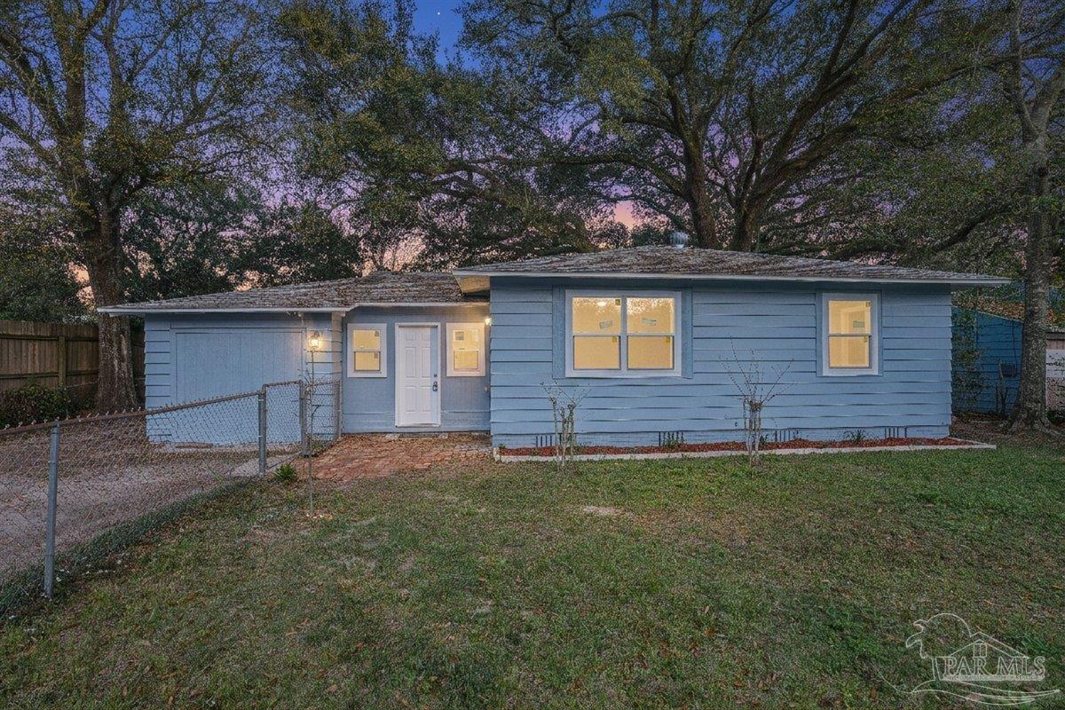 8 Mindoro Cir, Pensacola, FL 32507 photo