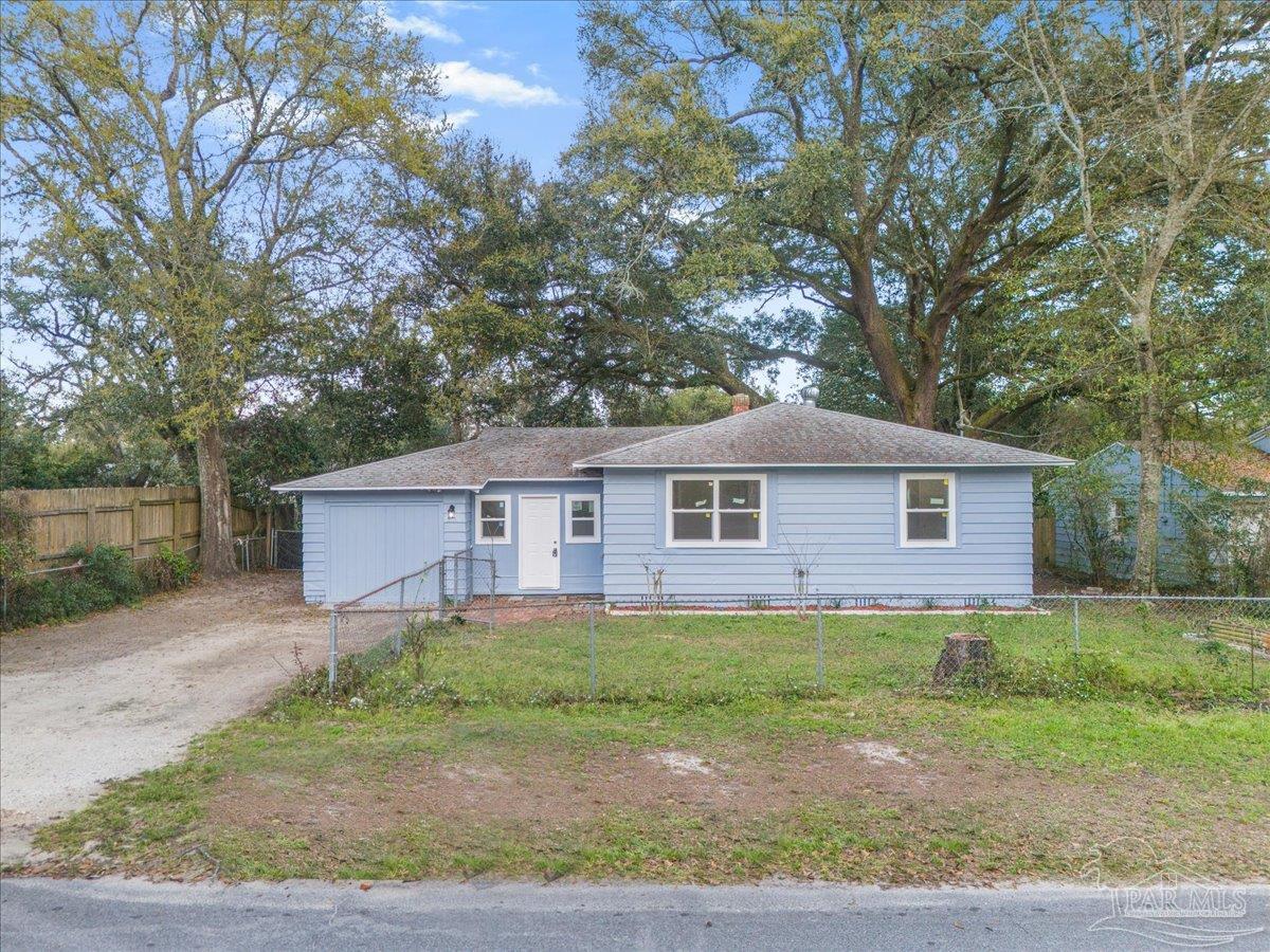 8 Mindoro Cir, Pensacola, FL 32507 photo