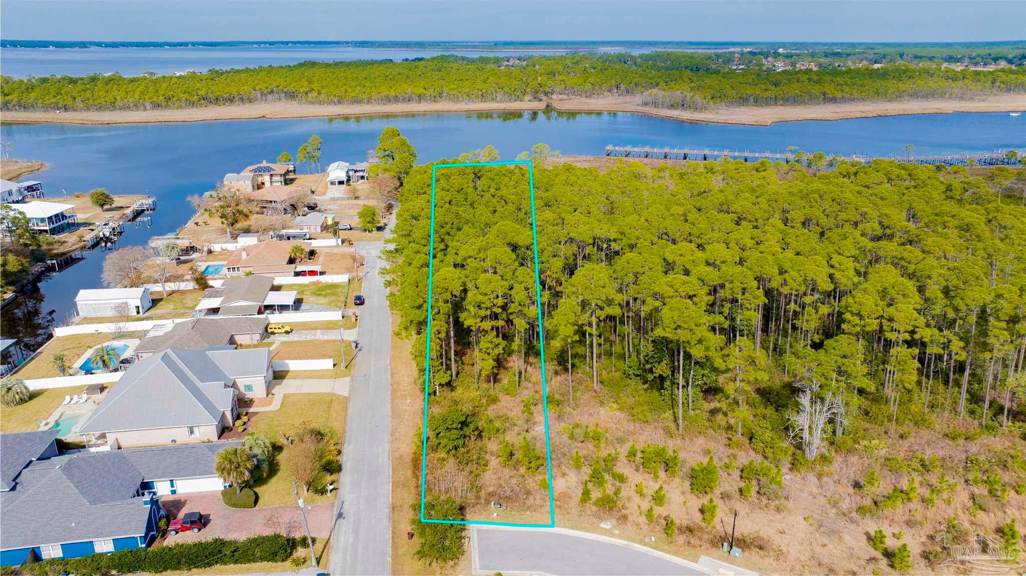 13794 Osprey Dr, Pensacola, FL 32507